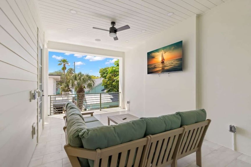 Jade House At The Gemma - Clearwater Beach, FL