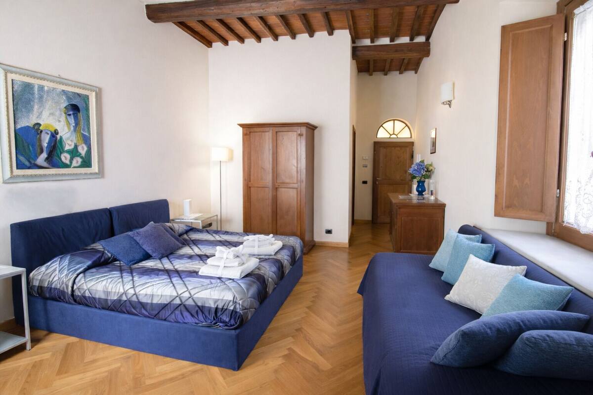 Chambre Standard, vue cour intérieure