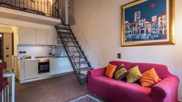 Condo panorámico, vista a la ciudad | Sábanas italianas Frette y ropa de cama de alta calidad