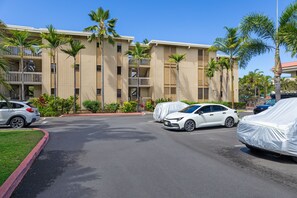 Condo, 1 Bedroom | Property grounds - Big Island Kona Bali Kai 168 1 Bedroom Condo (Kailua-Kona)