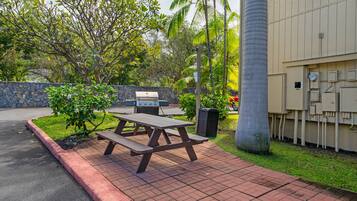 Condo, 1 Bedroom | Property grounds