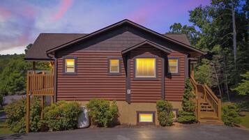 Cabin, 3 Bedrooms | Exterior