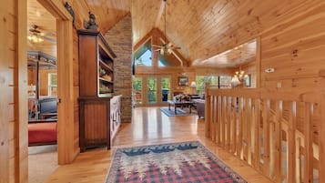 Cabin, 3 Bedrooms | Interior