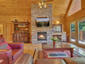 Living area - Moonshine Hollow 3 Bedroom Cabin by RedAwning (Gatlinburg)
