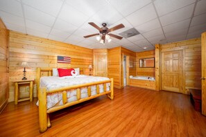 Cabin, 2 Bedrooms | 2 bedrooms, free WiFi - Ern812 - Eagles Perch 2 Bedroom Cabin by RedAwning (Sevierville)