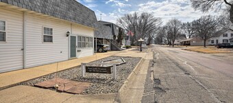 Quaint Akron Studio - Near Parks & Hunting!