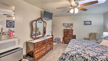 Apartment (0 Bedroom) | Interior