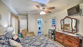 Apartment (0 Bedroom) | Interior