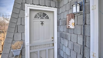 Apartment (0 Bedroom) | Interior