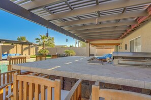 Interior - Backyard Oasis! Group-friendly San Tan Valley Home (San Tan Valley)