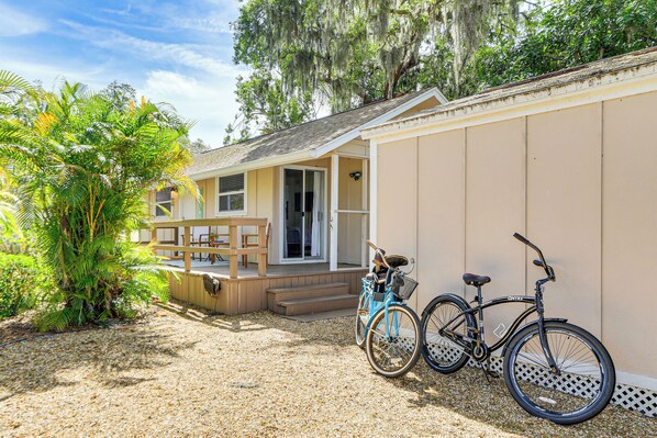 Front of property - Inviting Sarasota Cottage: 5 Mi to Beach Access! (Sarasota)