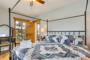 3 Schlafzimmer, Schreibtisch, Bügeleisen/Bügelbrett, kostenloses WLAN