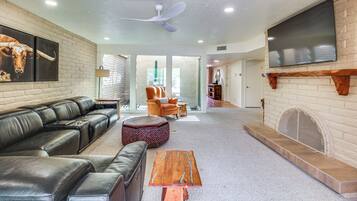 Apartemen (2 Bedrooms) | Bagian depan properti