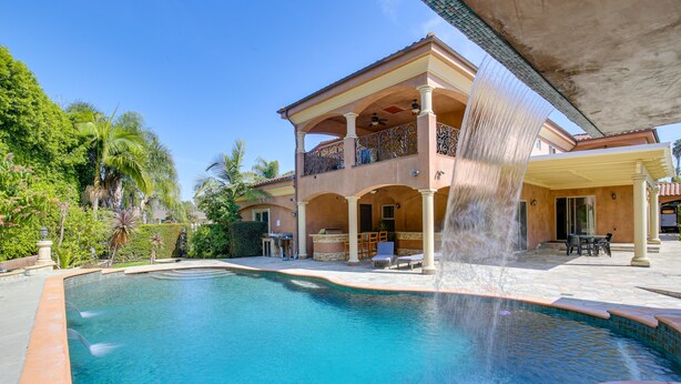 Interior - Spacious Fullerton Villa w/ Private Pool & Hot Tub (Fullerton)