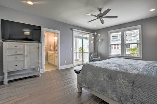 Luxury Townhouse w/ Ocean Views - Walk to Ocean!