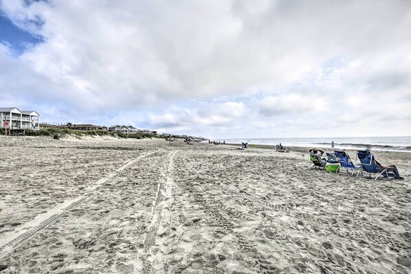 Interior - Luxury Townhouse w/ Ocean Views - Walk to Ocean! (Kure Beach)