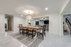 Maison (5 Bedrooms) | Intérieur
