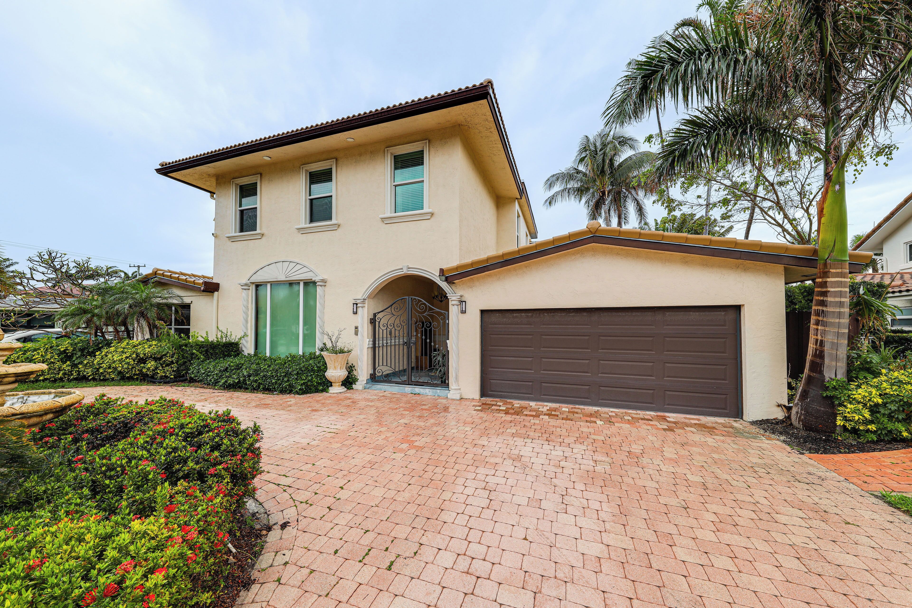 單棟房屋 (5 Bedrooms) | 住宿正面