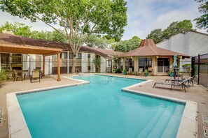Apartment (1 Bedroom) | Interior - Chic Montgomery Condo w/ Balcony + Pool Access! (Montgomery)