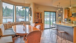 Dining - Spacious Lake Tahoe Waterfront Retreat w/ Hot Tub! (South Lake Tahoe)