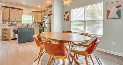 Sleek + Spacious Home ~ 6 Mi to Downtown Atlanta!