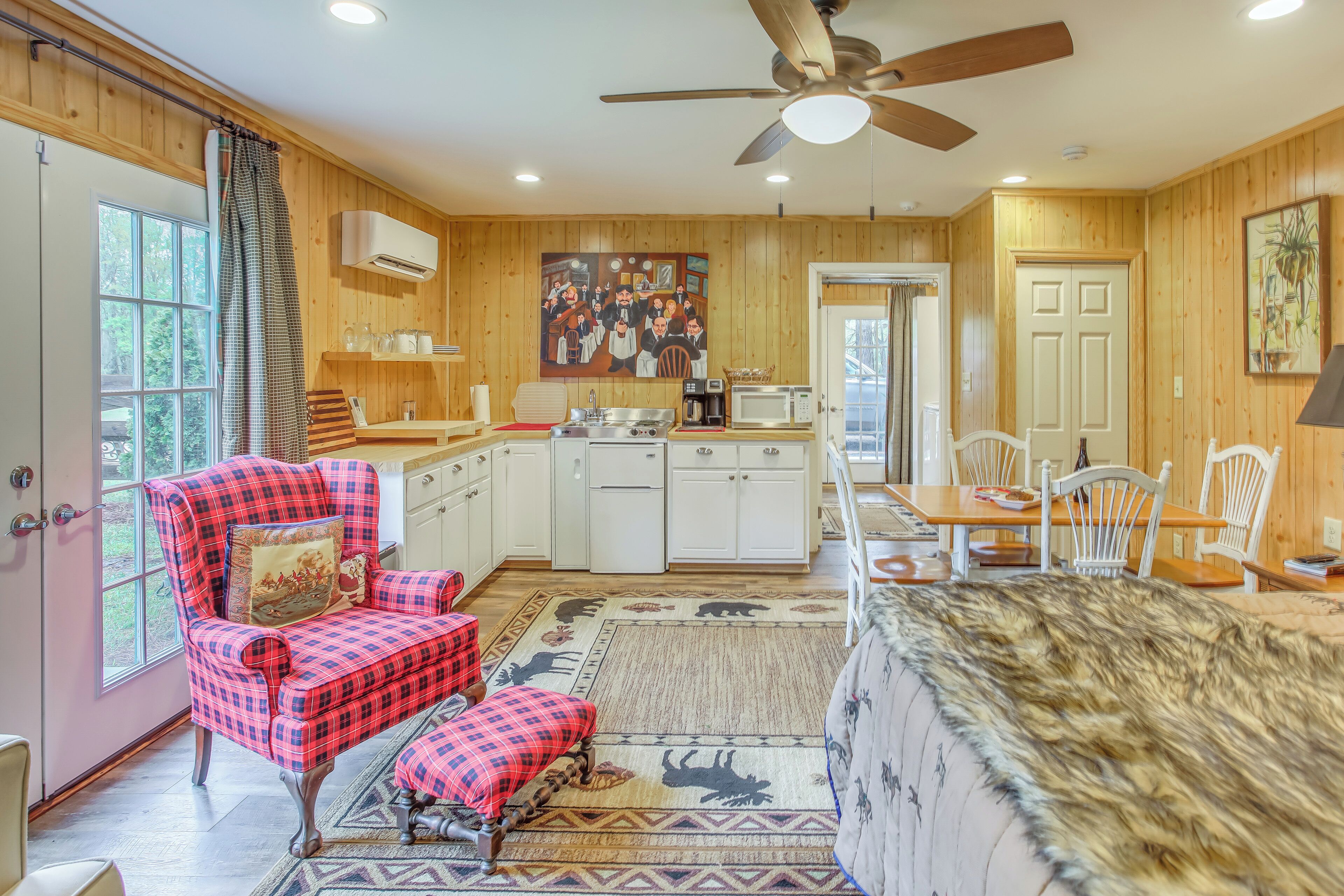 Apartment (0 Bedroom) | Interior