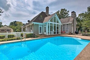 Interior - Secluded Acworth Mansion w/ Pool + Game Room! (Acworth)