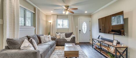 House (2 Bedrooms) | Front of property