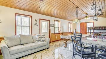 Rumah (2 Bedrooms) | Interior