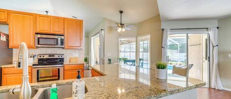 House (4 Bedrooms) | Interior