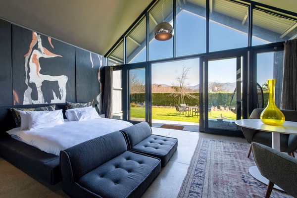 Design Double Room, Patio, Mountain View | Hypo-allergenic bedding available, minibar