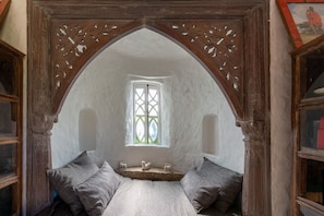Standard Cottage | Hypo-allergenic bedding, minibar, iron/ironing board, free WiFi - La Villa Retreat (Franschhoek)