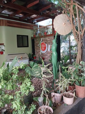 Hot stone massages, deep-tissue massages, Swedish massages - Boracay Luxury Apartments (Boracay Island)