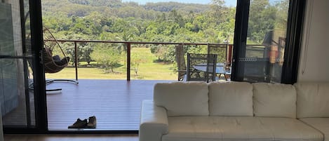 Family Cabin | Living area