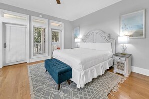 3 bedrooms, iron/ironing board, free WiFi, bed sheets - ☀️Short, Easy Walk to Carillon Beach-Pool + Hot Tub-Tennis Court-Lily Pad☀️ (Panama City Beach)