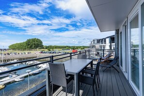 Outdoor dining - Apt. VM - Havenweg 8-22 S-Annala(Oostr) (Sint-Annaland)