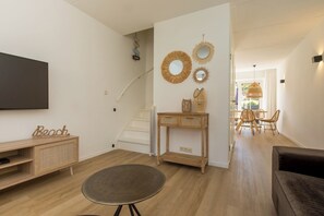 TV - Luxe holidayhome - Brouwersbuurt 23a | Domburg (Domburg)