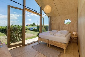 2 bedrooms, Internet
