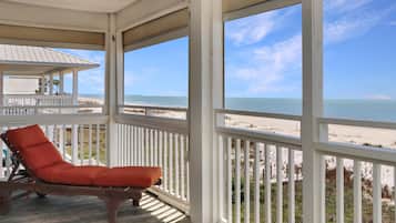 House, Multiple Beds (White Pelican) | Property grounds