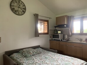 1 bedroom, iron/ironing board, travel crib, free WiFi