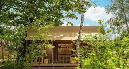Safari tent 'the bartenter' with private sanitary facilities | 5 pers.