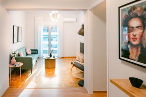 Living area - Quiet home at Katehaki metro station (Athina)