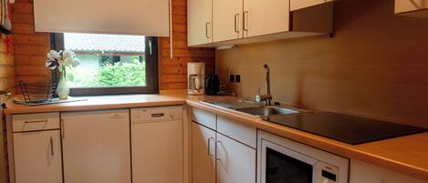 Kühlschrank, Mikrowelle, Geschirrspüler
