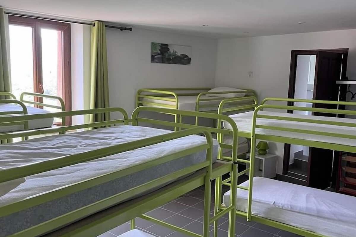 Dormitorio compartido Confort, 1 habitación, vista al valle