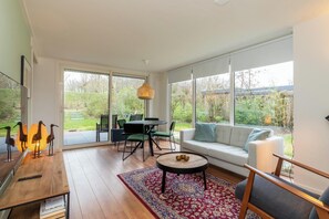 TV - Holidayhouse - Inlaag 31 | Wolphaartsdijk (Wolphaartsdijk)