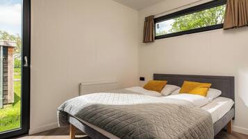 2 bedrooms, internet