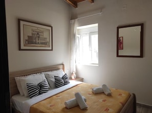 Vila, 2 quartos, sacada | 3 quartos, quartos à prova de som