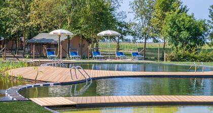 Luxury Lodge Glamping