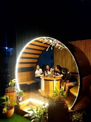 Outdoor dining - CiNta Hotel - Double Room without Balcony (Malay)