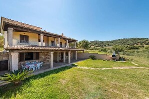 Exterior - Casa Pompia 4 - Two Bedroom Apartment, Sleeps 4 (Siniscola)